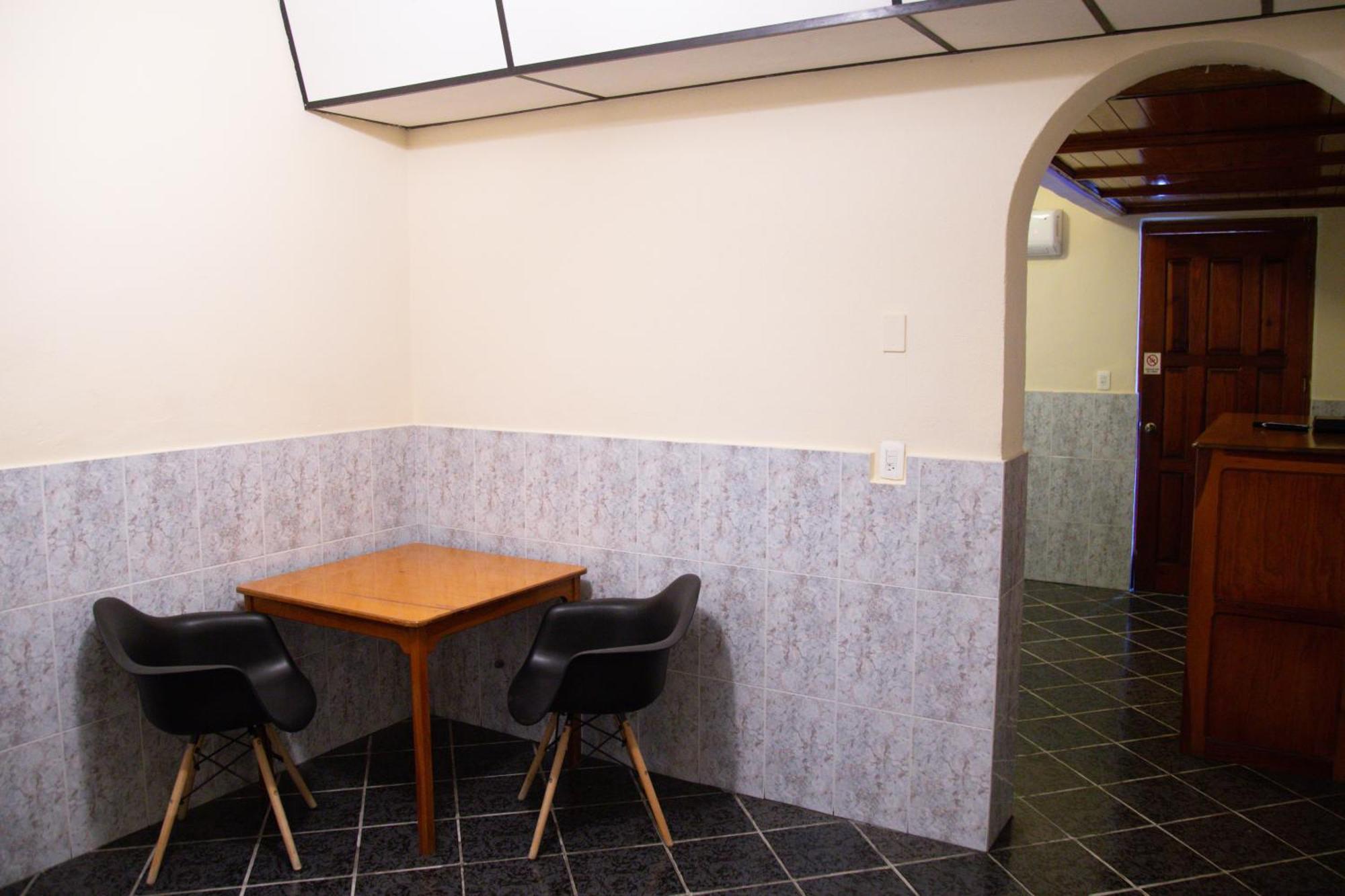 Hotel Privada Guadalupe à Monterrey Extérieur photo