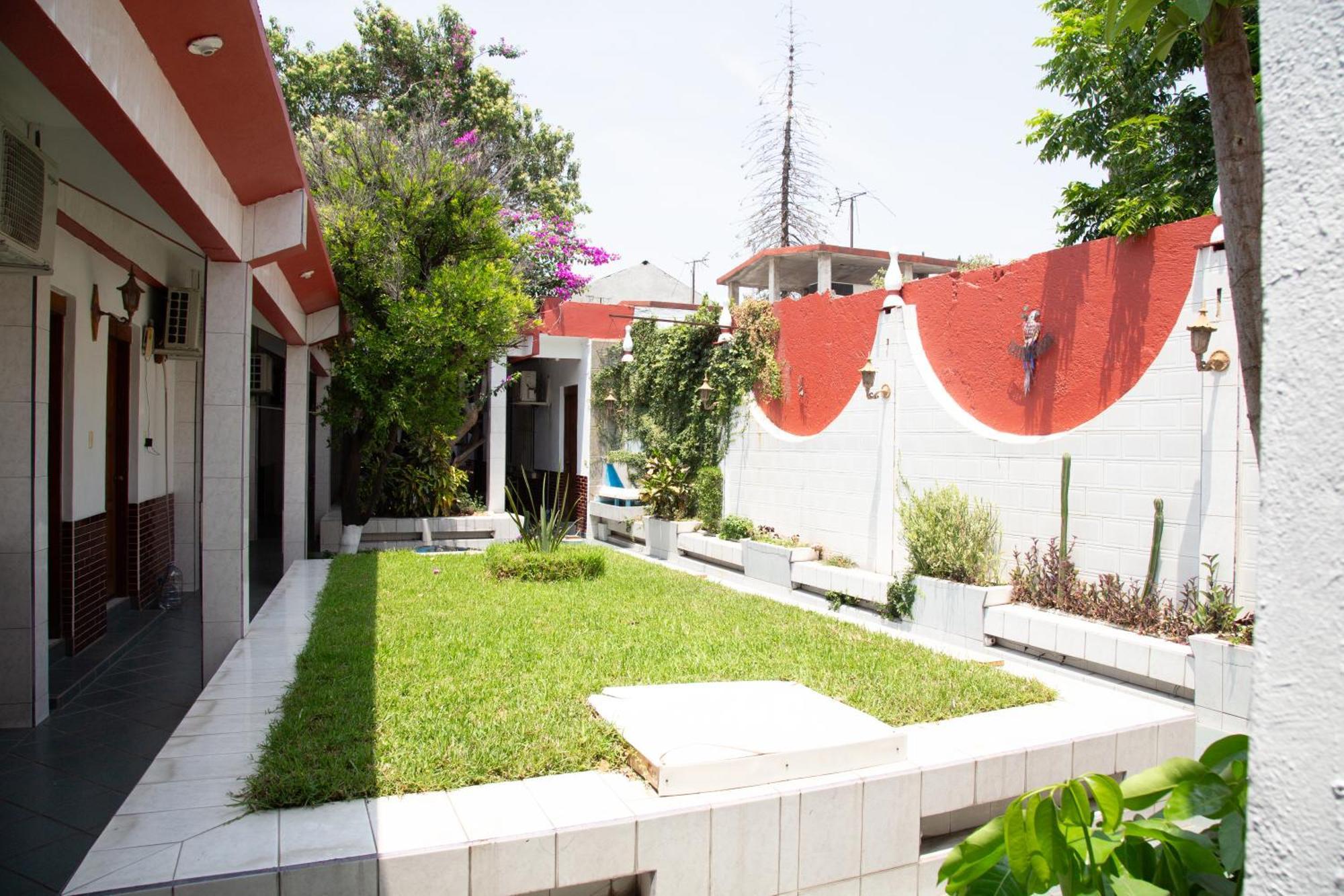 Hotel Privada Guadalupe à Monterrey Extérieur photo
