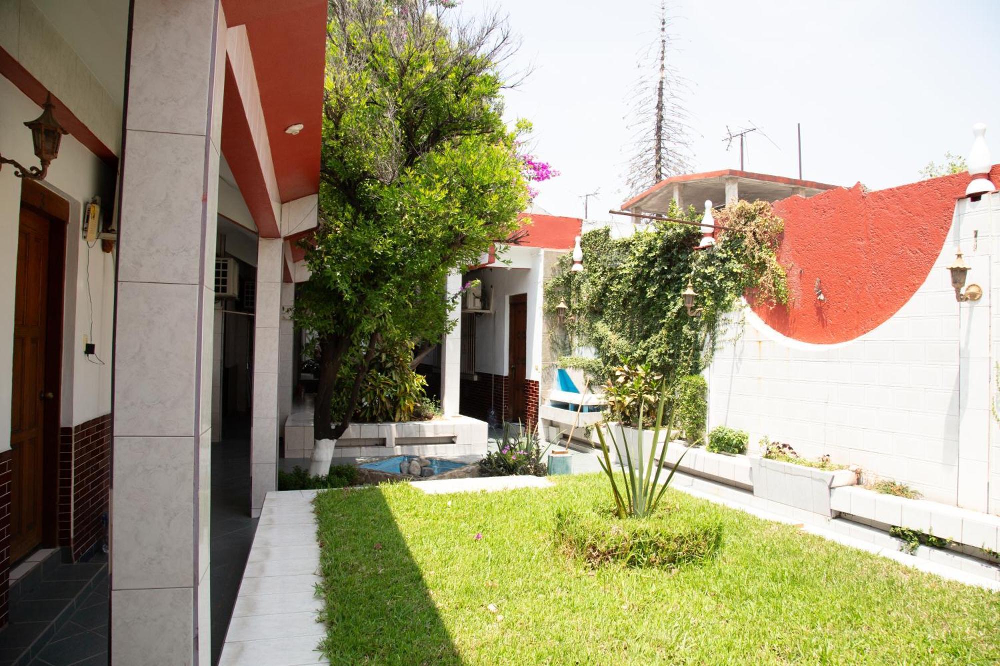 Hotel Privada Guadalupe à Monterrey Extérieur photo